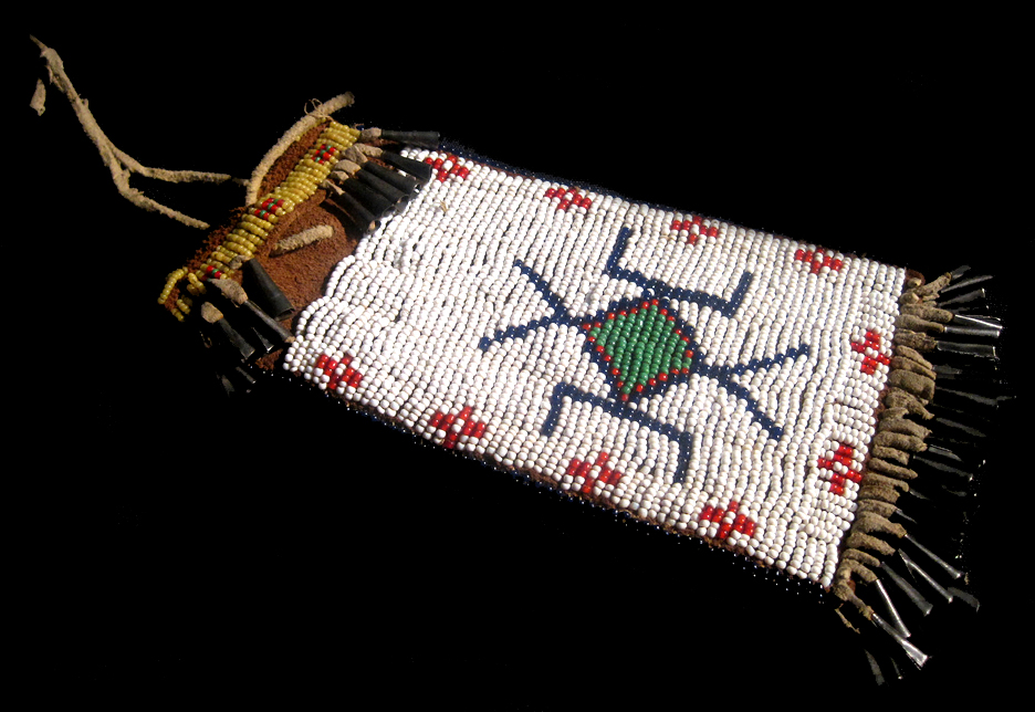 SIOUX STRIKE A LITE BEADED BAG