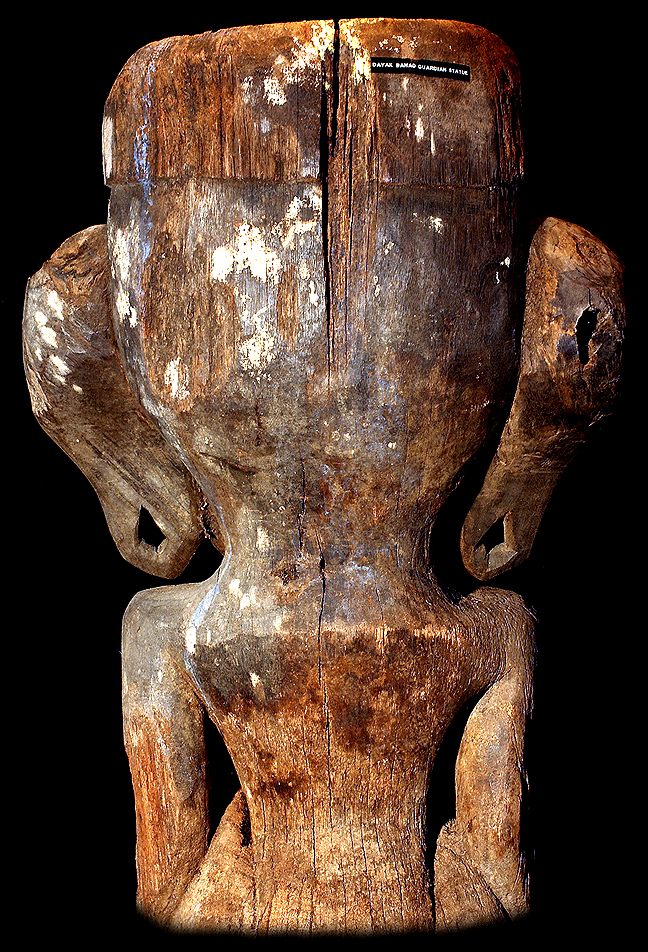 DAVID HOWARD TRIBAL ART DAYAK HAMPATONG STATUE