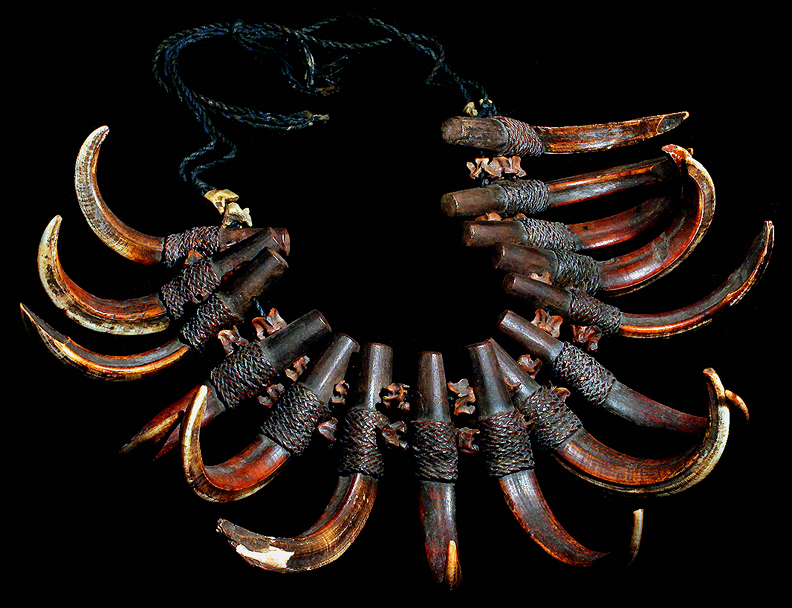 BOAR TUSK FILIPINO IFUGAO WARRIORS NECKLACE DAVID HOWARD TRIBAL ART